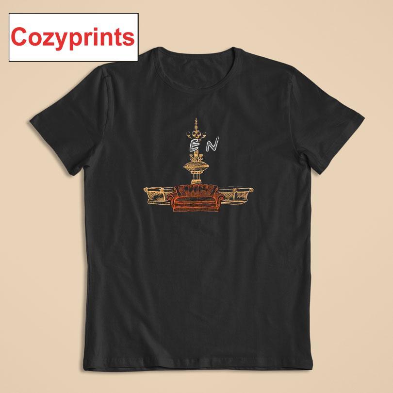 Friends Couch Fountain Set T-shirt
